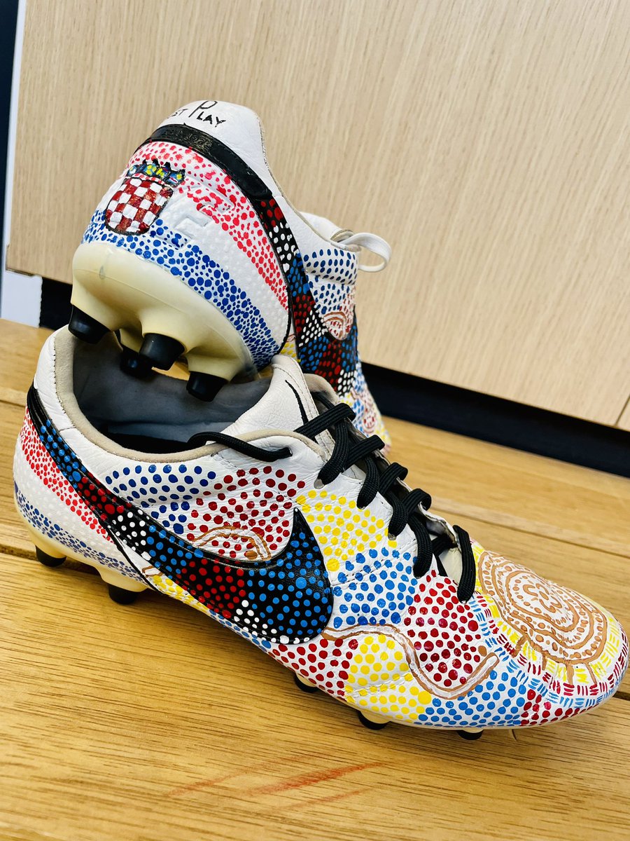 rajcic32's tweet image. A round to celebrate this truly wonderful and beautiful culture. As an ally, I strive to continue to learn, ask questions and educate others about the history of our First Nations people. We all have a role to play. We all have the ability to educate ourselves and those around us