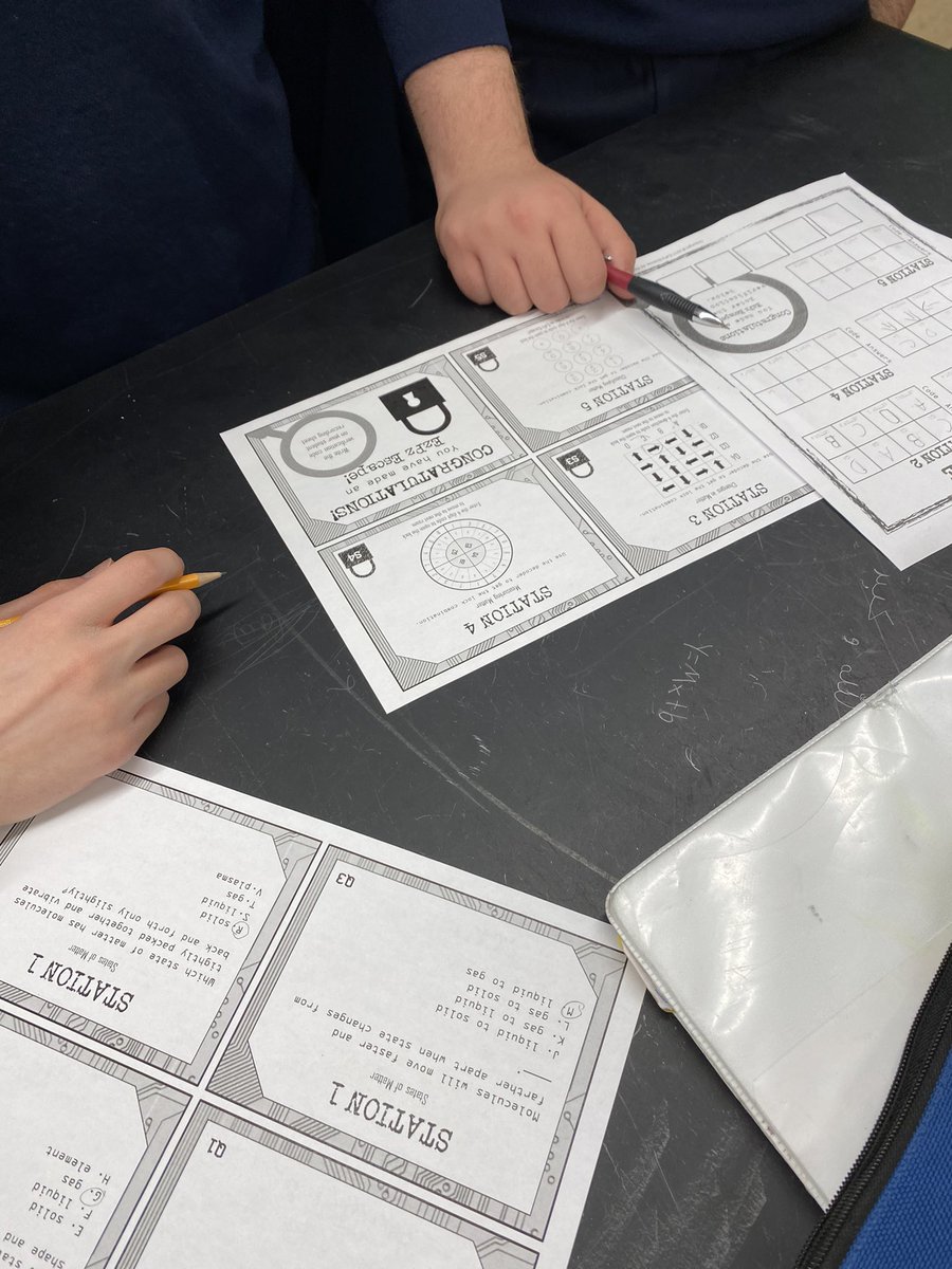 As a way to review Matter, #SNC1D participated in a Matter Breakout Room 🔒  All groups were able to escape! #bonus #iteachscience