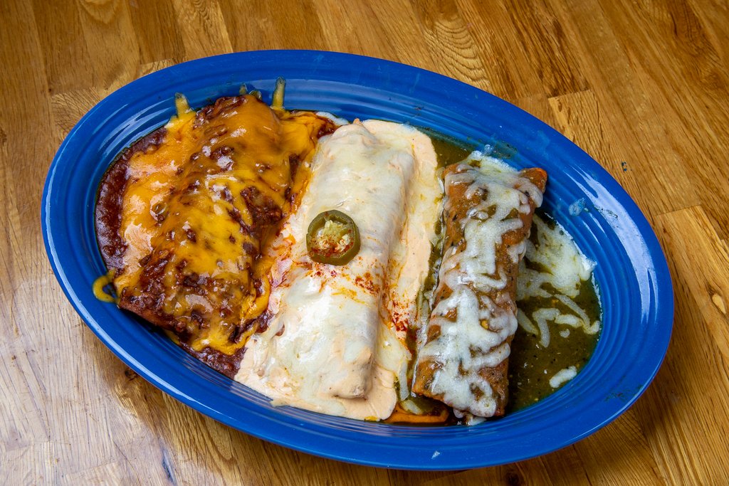 LaFiestaTX's tweet photo. Looks like dinner 😍

Order yours! ➡️ https://t.co/G7oWBXo0PU

#WacoTX | #WacoFood | #WacoRestaurants | #KnowWaco https://t.co/NjbAMdr4P2