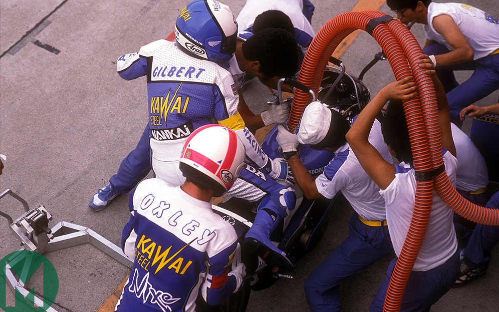 popsyosh34's tweet photo. #FillUpFriday
1990 Suzuka 8 Hour Race
Mat OXLEY π¬π§ Gilbert ROY π«π·
Honda VFR750R #8
TEAM KAWAI STEEL
#Endurance #RC30 #10Laps https://t.co/8NJBjbsl1Y