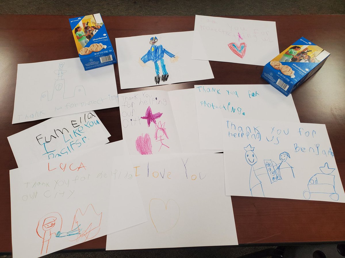 LauraCano79's tweet photo. Finishing up our week with a little kindness project in our class..Sending cheer to our local police officers with cards, pictures, and girl scout cookies. #kindnessrocks @WilchesterSBISD @LizGoodman1 https://t.co/UEmrs3EsKw