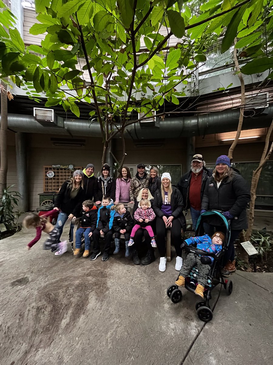 Kayden’s Crew at the Zoo 2022!!
💜💙🦒🦧🐍🦥