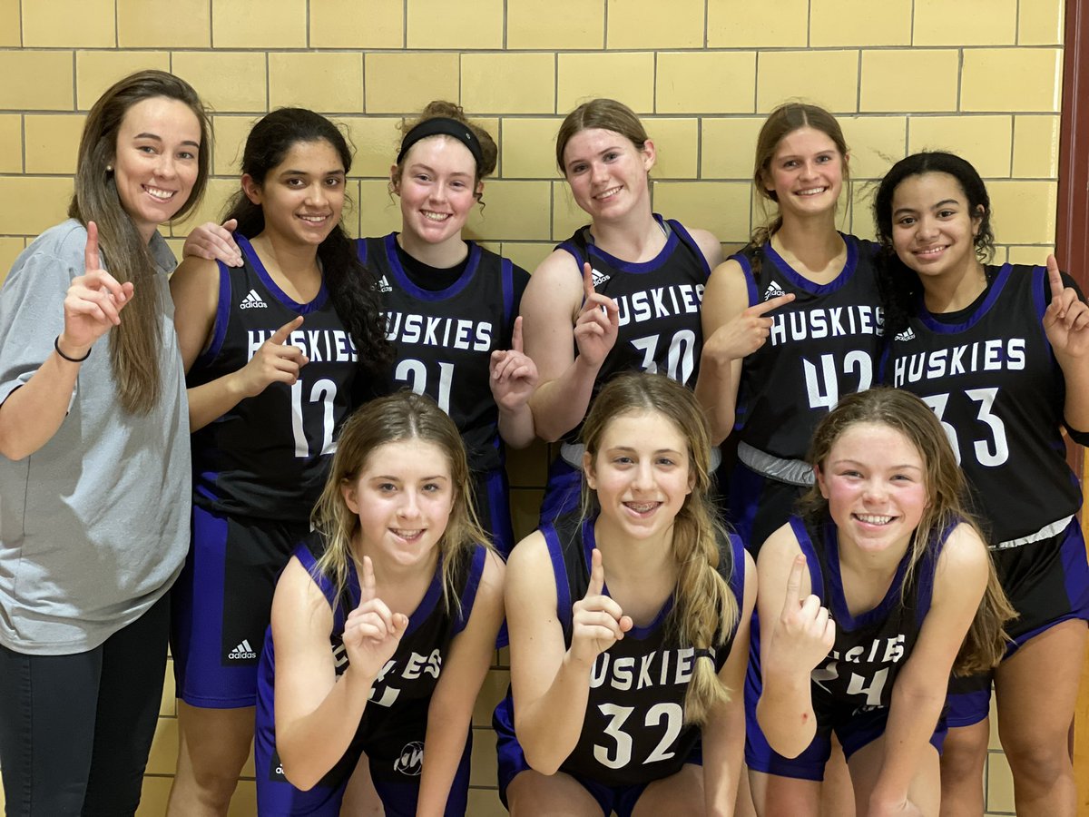_CoachAlexander's tweet image. Jv with a tremendous game to end an amazing season. Beat Miege 47-29!  Heck of a season for this crew 😎#CHAMPS @Coach_Mod12 @bvnw_girlshoops