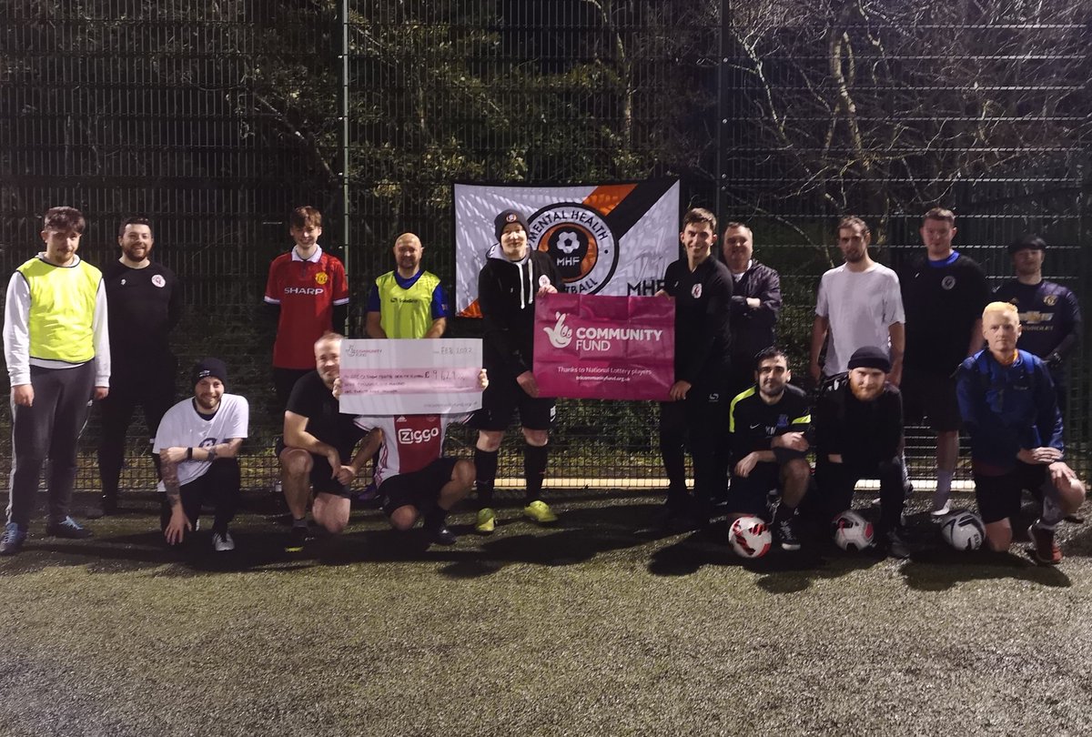 MHF_Oldham's tweet image. 21 people came together this evening through football to chat, support each other &amp;amp; have fun! ⚽️ 

It was made better by the announcement that our project has been given support from the @TNLComFund. 🙌🏻

Keep your eyes on our social media for the full story… 👀 

@TNL @AFCOldham