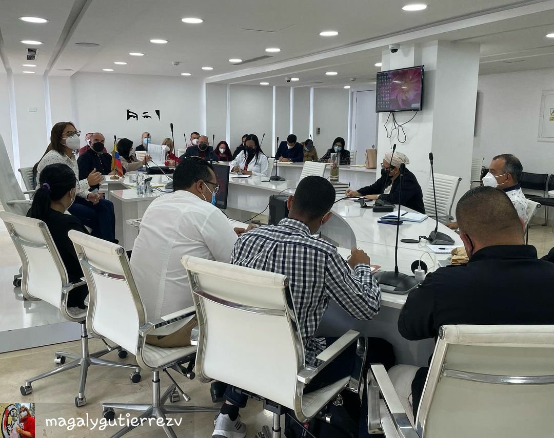 MBS1991AC's tweet photo. #EnFotos | Sostuve reunión de trabajo con la ministra @MagaGutierrezV y demás autoridades únicas de salud de todo el país para renovar y reimpulsar la gestión de salud en el estado.
¡La salud es lo primero!
#CarnavalesSeguros2022 

@NicolasMaduro @AdolfoP_Oficial https://t.co/il58KKBIqH