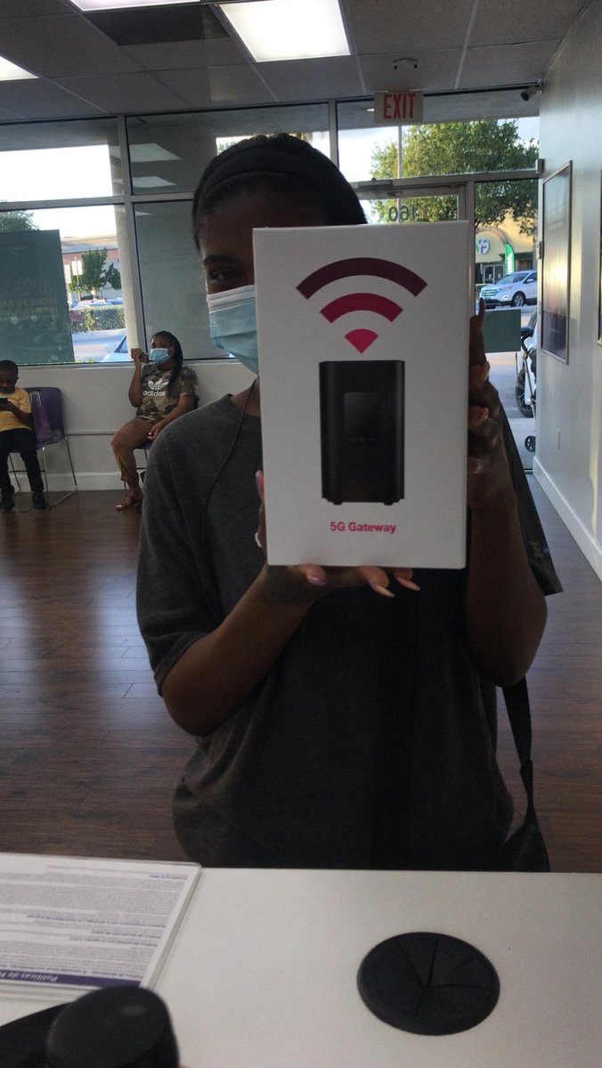 boot954's tweet photo. @DAgosto77 @TonyCBerger Go Movil with there first one, many more to come https://t.co/AkeRTCn4bc