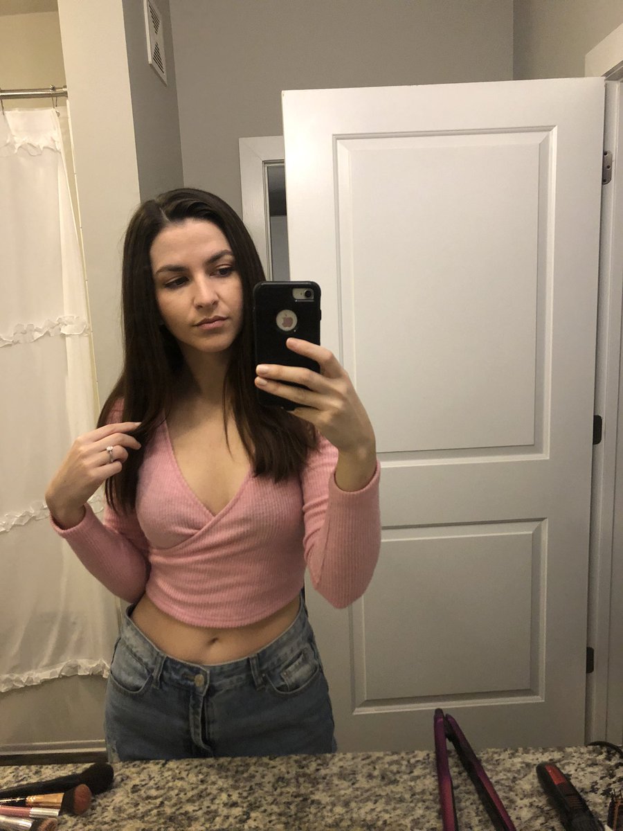 mm_is_queen's tweet photo. Remember when I said “when I finally get my shit together it’s over for you bitches” ???? WELL ITS TOGETHER AND ALSO I OWN SKIN CARE PRODUCTS!!!! https://t.co/LwuM0pln7M