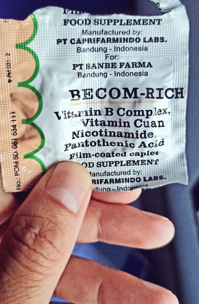 aristiyan99's tweet photo. Alhamdullilah akhirnya ketemu juga obat yang dicari cari orang selama ini..
Dengan kandungan utama Vitamin C (Cuan) dosis tinggi.. https://t.co/XlZF4vvHa6