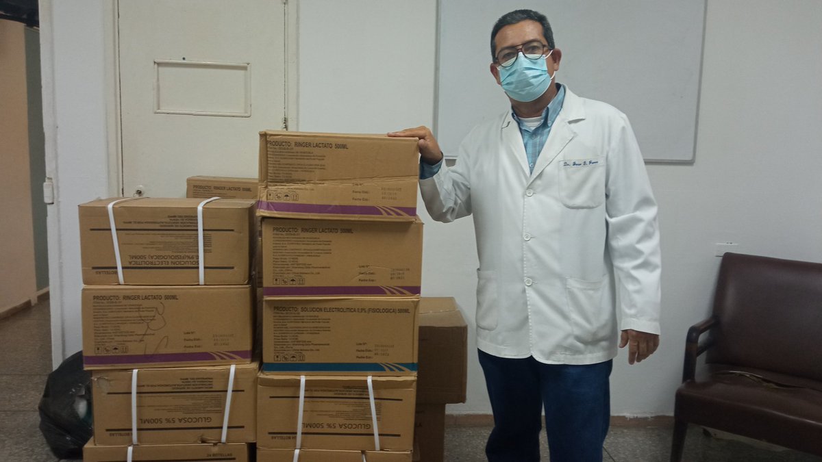 GS1999__'s tweet photo. #25Feb | Se hace dotación de insumos médicos al @HospitalAMP para seguir atendiendo a la población larense que allí asiste, esto gracias a nuestro Gobernador Bolivariano @AdolfoP_Oficial y Autoridad Única de Salud Dr @JavierC_Salud.
#CarnavalesSeguros2022 

@NicolasMaduro https://t.co/EZQPUXqZE7