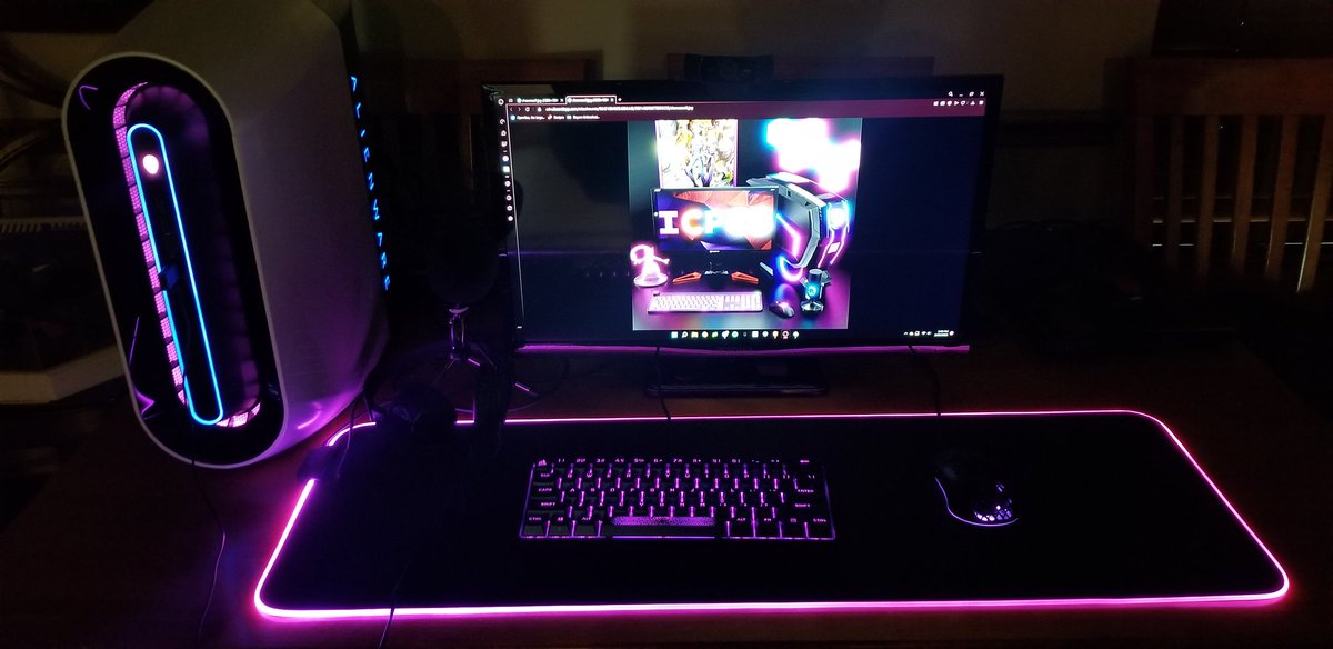 tehvipir's tweet image. @icpcsnft #flexyoursetup #icpnft