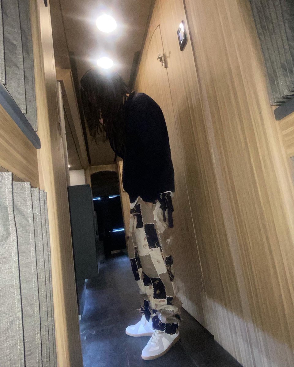 earlxsweat's tweet photo. you gotta see it to believe it https://t.co/RFXl11SQuf