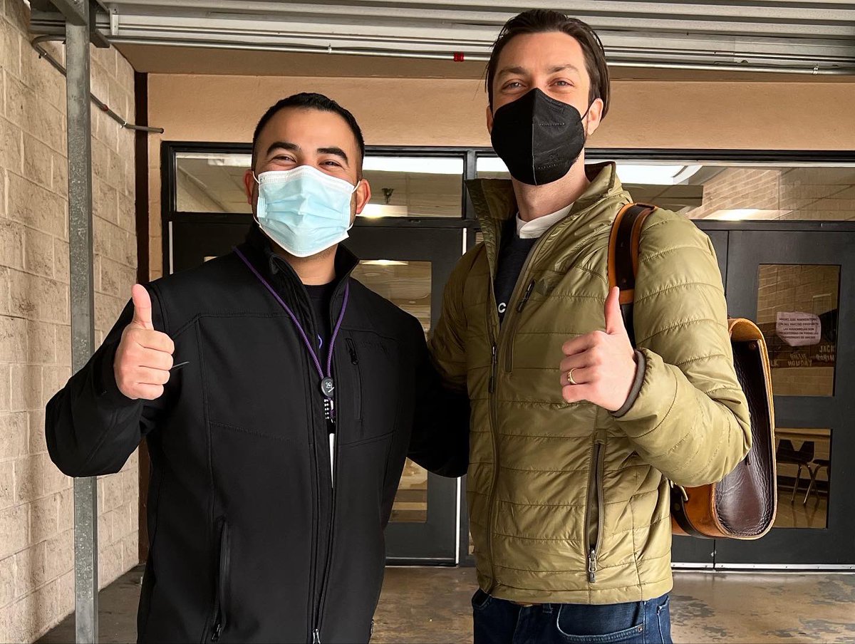 communitylabs_'s tweet photo. Another great week at Community Labs! 🥼 

Stay warm this weekend! See you next week 🤩
.
.
.
#communitylabs #sanantonio #sanmarcos #saisd #smcisd #studentsstartups #summerinternship #covidtesting #covidtester #pruebascovid https://t.co/CopUNI6VAj