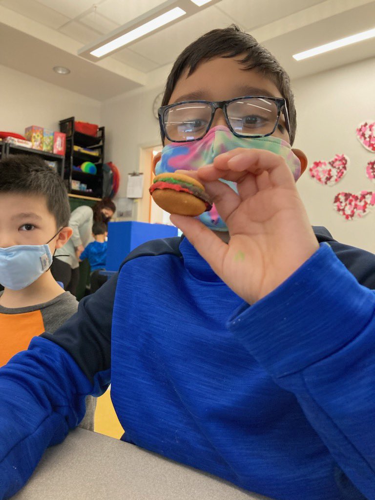 MonroeOwls's tweet photo. Fun food FriYAY! Students in our self-contained autism classes practice life skills by following a recipe and making a tasty treat! This week cookie hamburgers! 😋 #shinebright https://t.co/bAFFh8CG3T