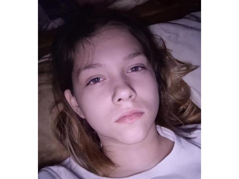 syzransmall's tweet photo. В регионе ищут девочку-подростка: 12-летняя Снежана не выходит на связь с близкими с 24 февраля #syzran #сызрань https://t.co/JUBhRui80c https://t.co/bLVPgc0kJK