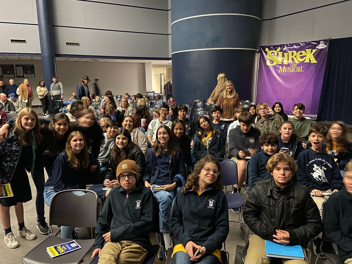 Crusader Drama Team took in the opening night of Shrek the Musical at Concordia Lutheran High School #sacstomball #studentlife