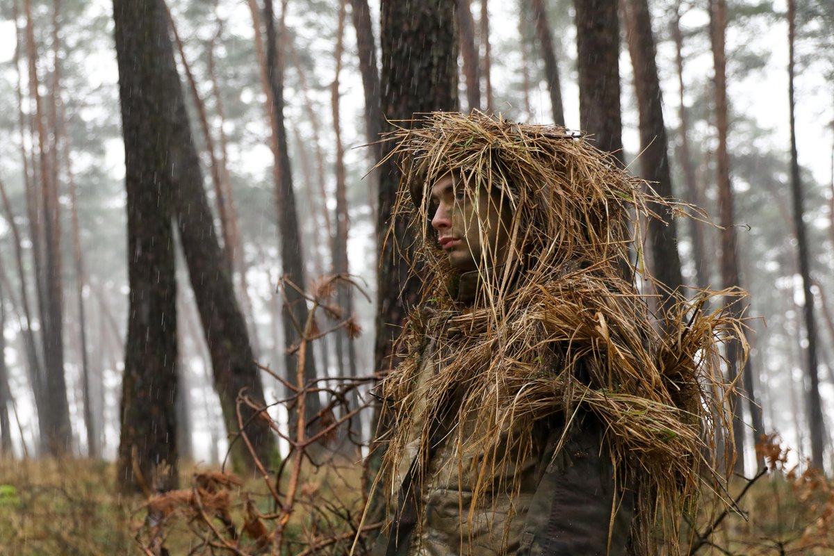 USArmyEURAF's tweet photo. What do y'all know about stalking training? 

Snipers assigned to 2nd BN, 34th Armored Regt., 1st ABCT, @FightingFirst, recently honed their stalking skills at Drawsko Pomorskie, Poland.

#StrongerTogether #WeAreNATO https://t.co/xzsDU6ulku
