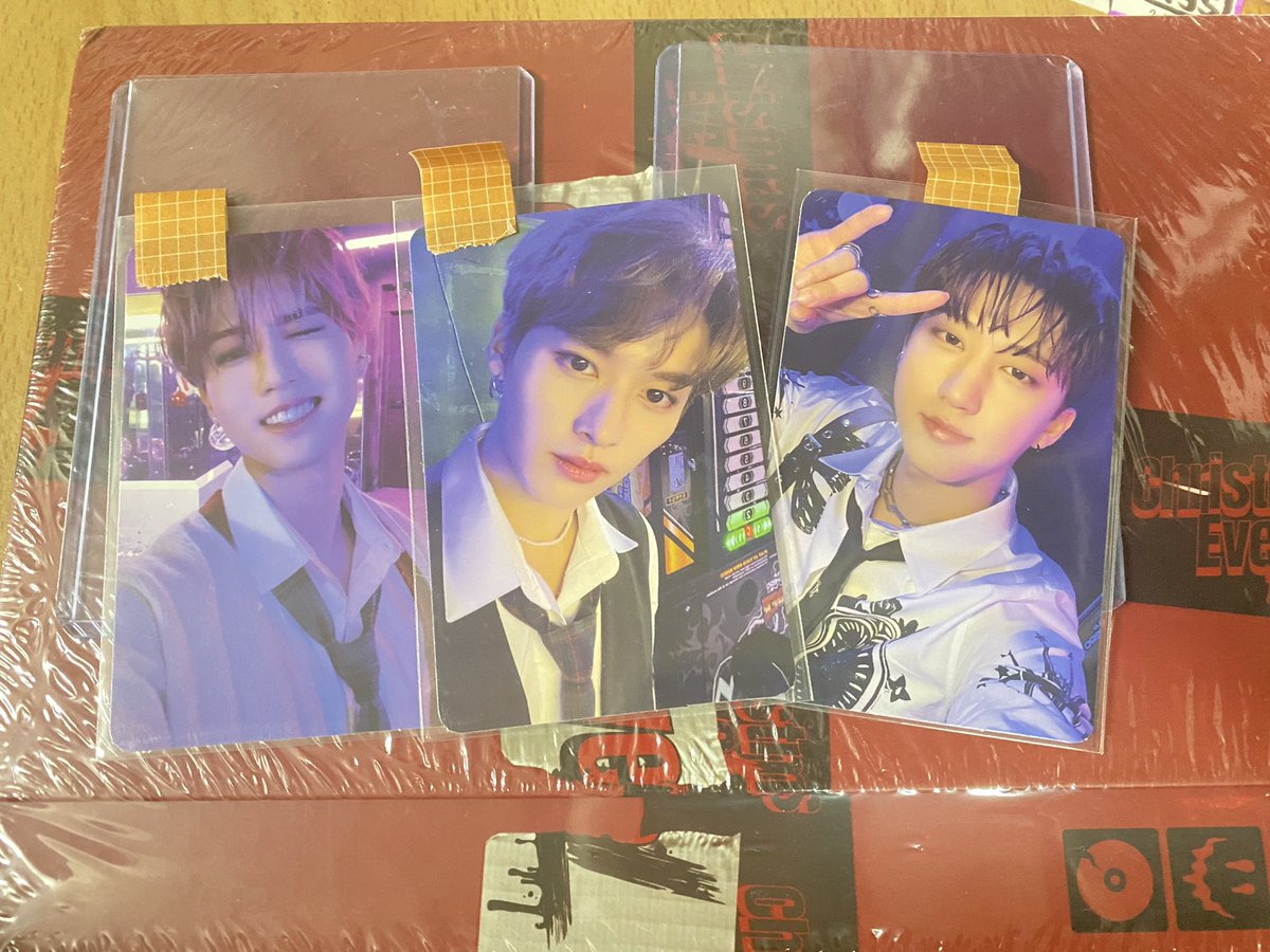 JNHXDNCRCH's tweet photo. ˗ˏˋ #KlyMails💌 ´ˎ˗
Thank you @chris2cart Umuwi na ang aking mga prio!! Na bunga ng ating guessing game. ++ FRESH PULL SA ALBUM!!! HAN UBE ULIT 😭😭😭😭🤍🤍🤍 https://t.co/br9CqMqbuc