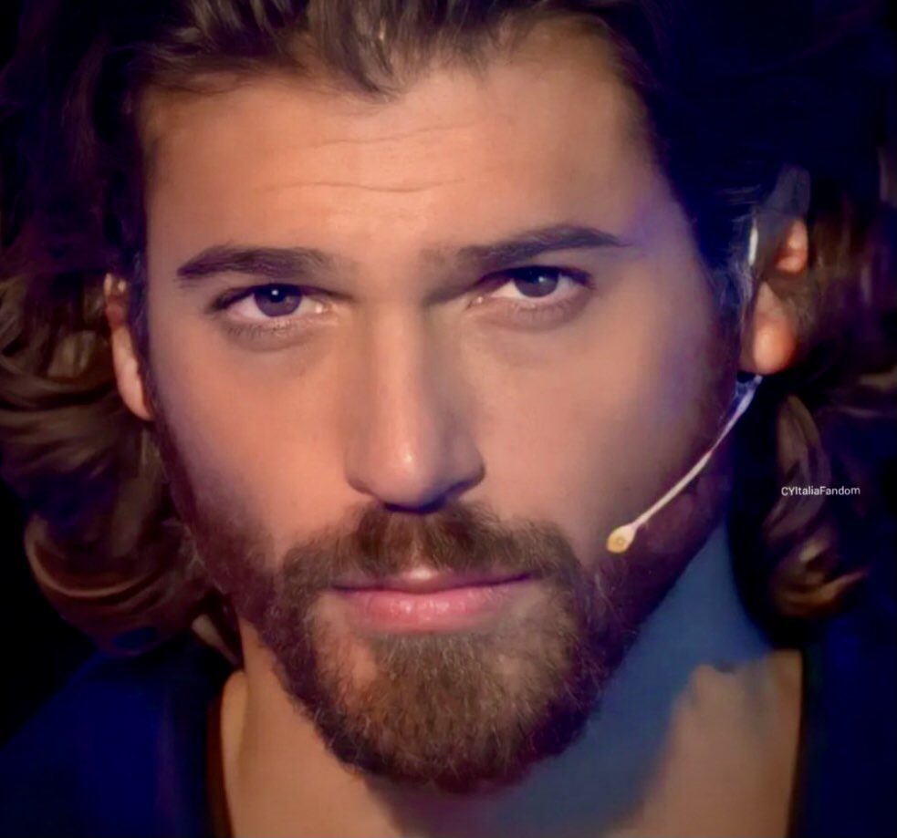 Ama la vita 
   perché è l’unico 
 regalo che non riceverai 
      due volte ❤️

Buondiii ragazze ❤️buon sabato 

#CanYaman ♥️