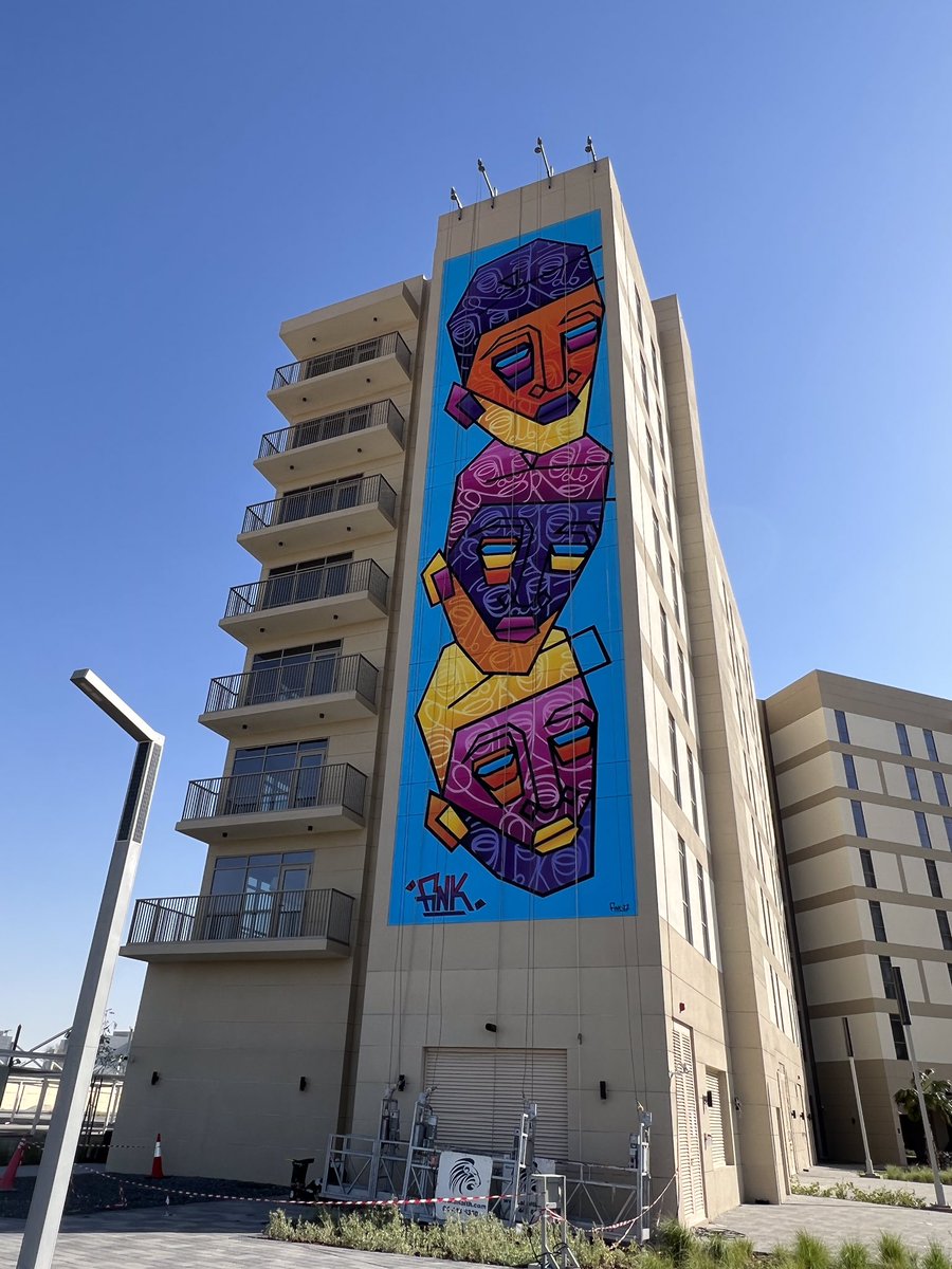 fink22_'s tweet photo. Abu Dhabi mural completed! @AldarTweets https://t.co/rAfzfihIit