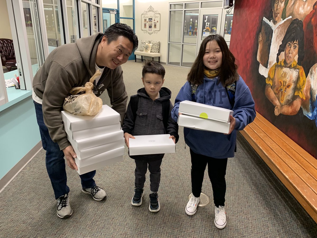 Sara Hernandez tweet media