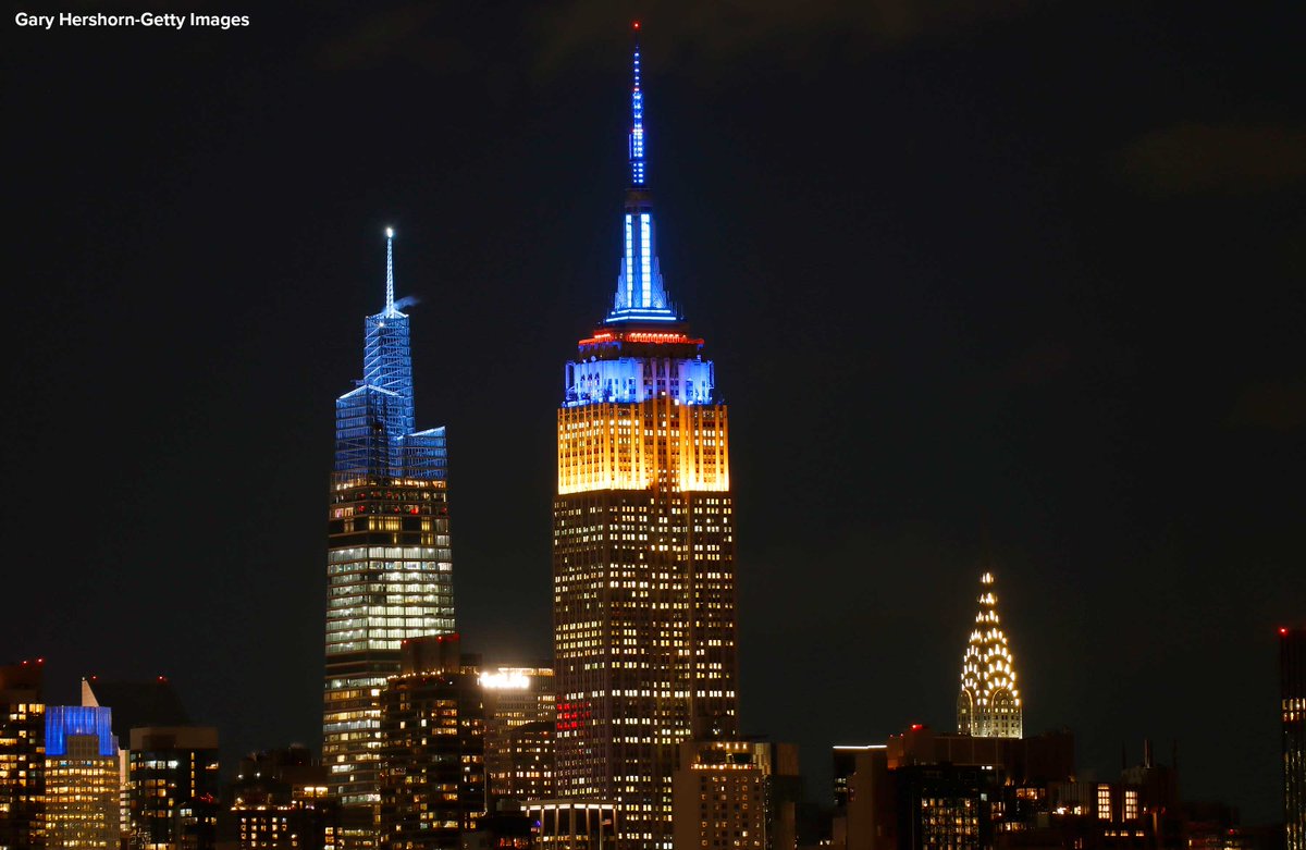 The Empire State Building in New York City is lit in the colors of the Ukrainian  flag amid the Russian invasion of Ukraine. LIVE UPDATES:  https://t.co/rOe0KWORAJ
