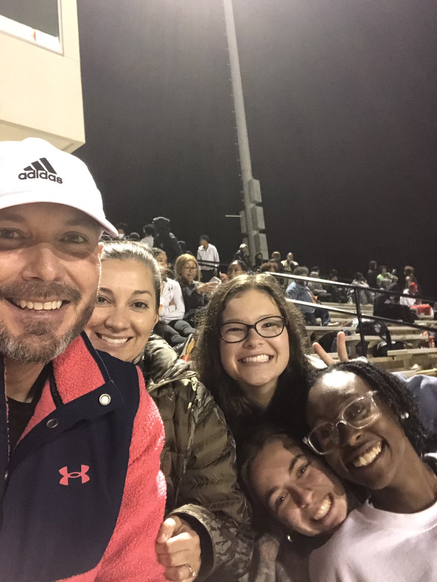 Getting ready to watch <a href="/MalaishaJohnso4/">Malaisha Johnson</a> at Friday Night Lights! <a href="/kerwincannon/">kerwin cannon</a> <a href="/GasserAlly/">Ally Gasser</a> came to support. Not pictured 😆but also supporting tonight <a href="/LorealByrd1/">Loreal Byrd</a> and <a href="/MaddyMotz/">Maddy Motz</a> ! Always great to be a Patriot!