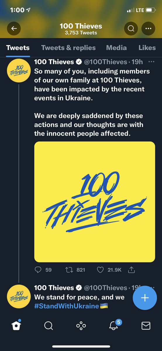 BMaster475's tweet photo. Glad to see Esport teams supporting Ukraine 🇺🇦 and these are just a few @100Thieves @NRGgg @FaZeClan https://t.co/qXBBWjuPoF