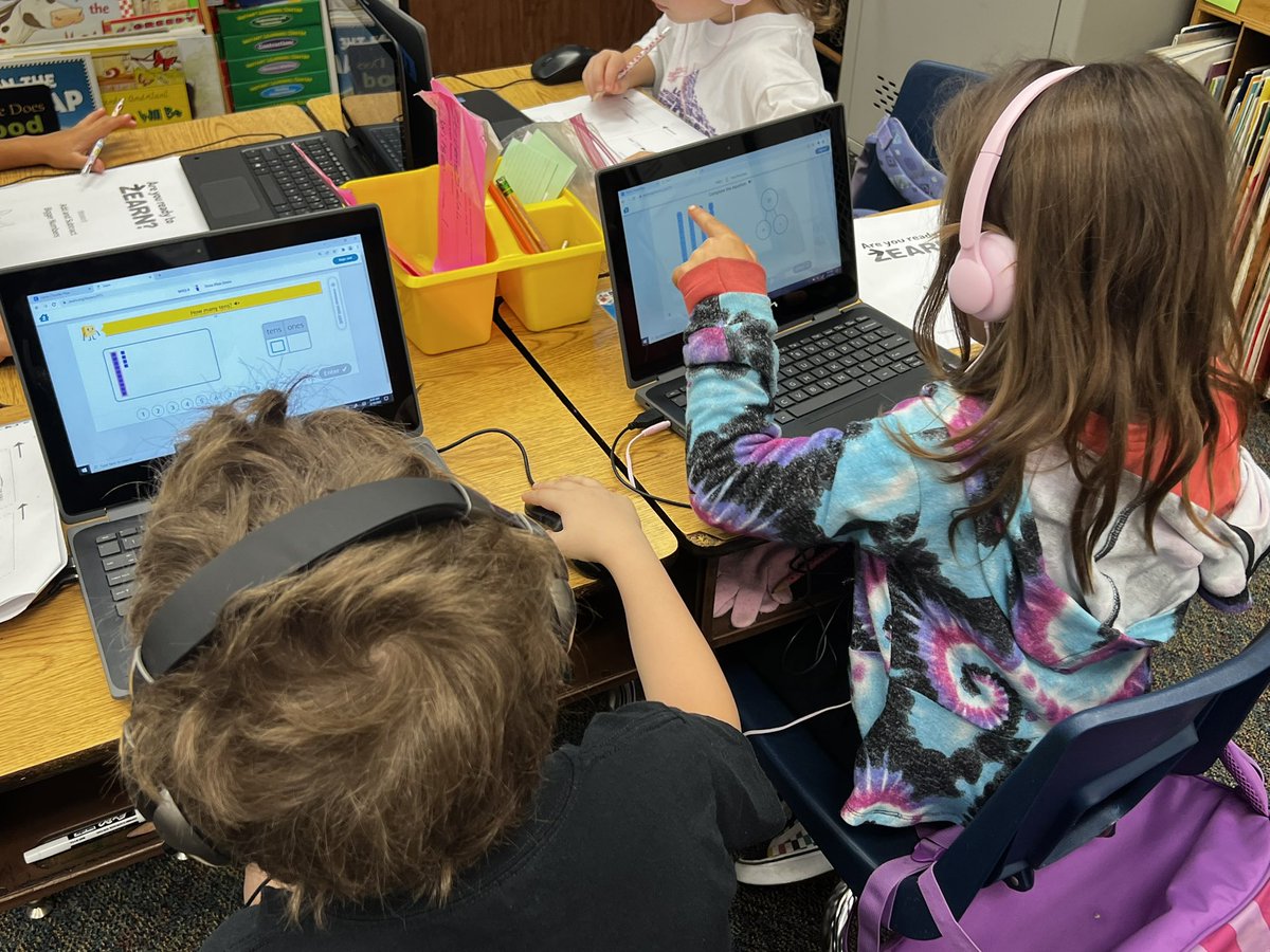 ❤️ my Zearners!  Kiddos working on G1 M4 Adding &amp; Subtracting Tens and Ones.  <a href="/zearned/">Zearn</a>  <a href="/besleopards/">Brooksville Elementary School</a>  <a href="/amyjoy1973/">💜Amy Patton 💁🏼‍♀️</a> @altman_liz <a href="/MikeLastra57/">Mike Lastra</a> <a href="/teacherelizabel/">Elizabeth Abel</a>  #BESDreamsBIG