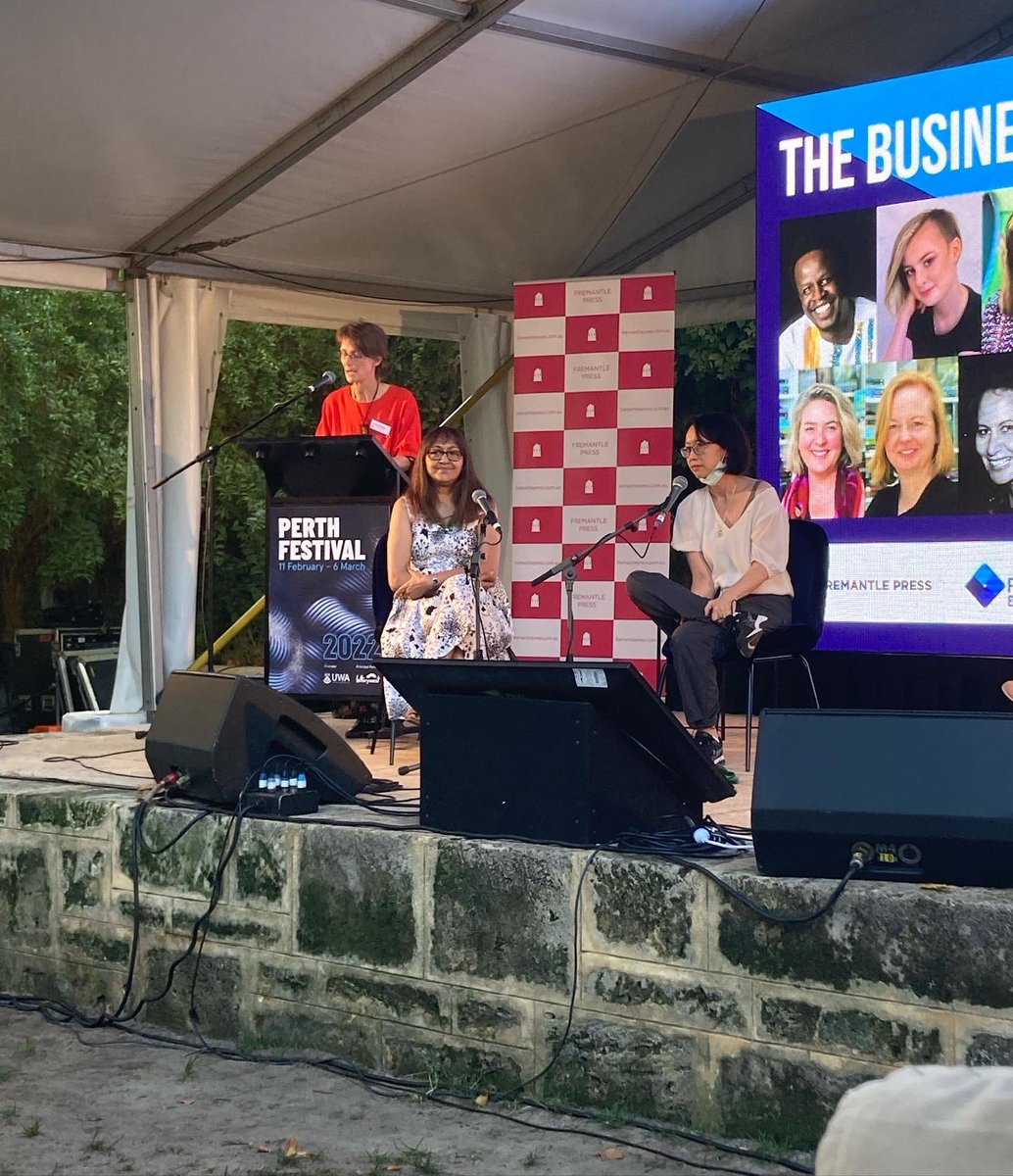 BarbaraEmma's tweet photo. Last night I was lucky enough to swallow an antidote to imposter syndrome for a few hours listening to some incredible speakers at @FreoArtsCentre for the @FremantlePress event The Business  of Being a Writer https://t.co/aNsQ8h54Hw