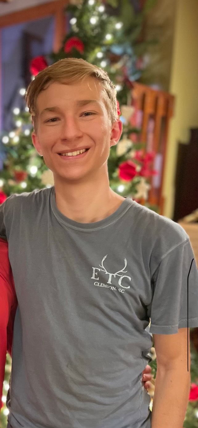 Mattyb Christmas 2022 Clemson City Police On Twitter: "Missing Person Alert Have You Seen This  Person? Andruw Earnhardt, 21 Yoa, Was Last Seen In The Area Of The Clemson  Train Station On Tiger Blvd This