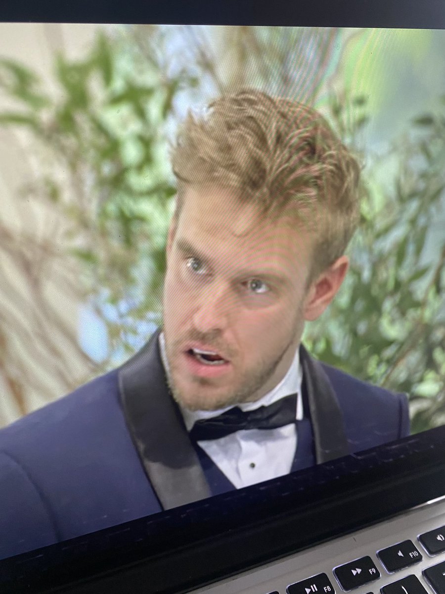 WhatSammiSays's tweet photo. I almost peed my pants crying @ Shane's faces on the finale #LoveIsBlind https://t.co/HEdyNuhZGH