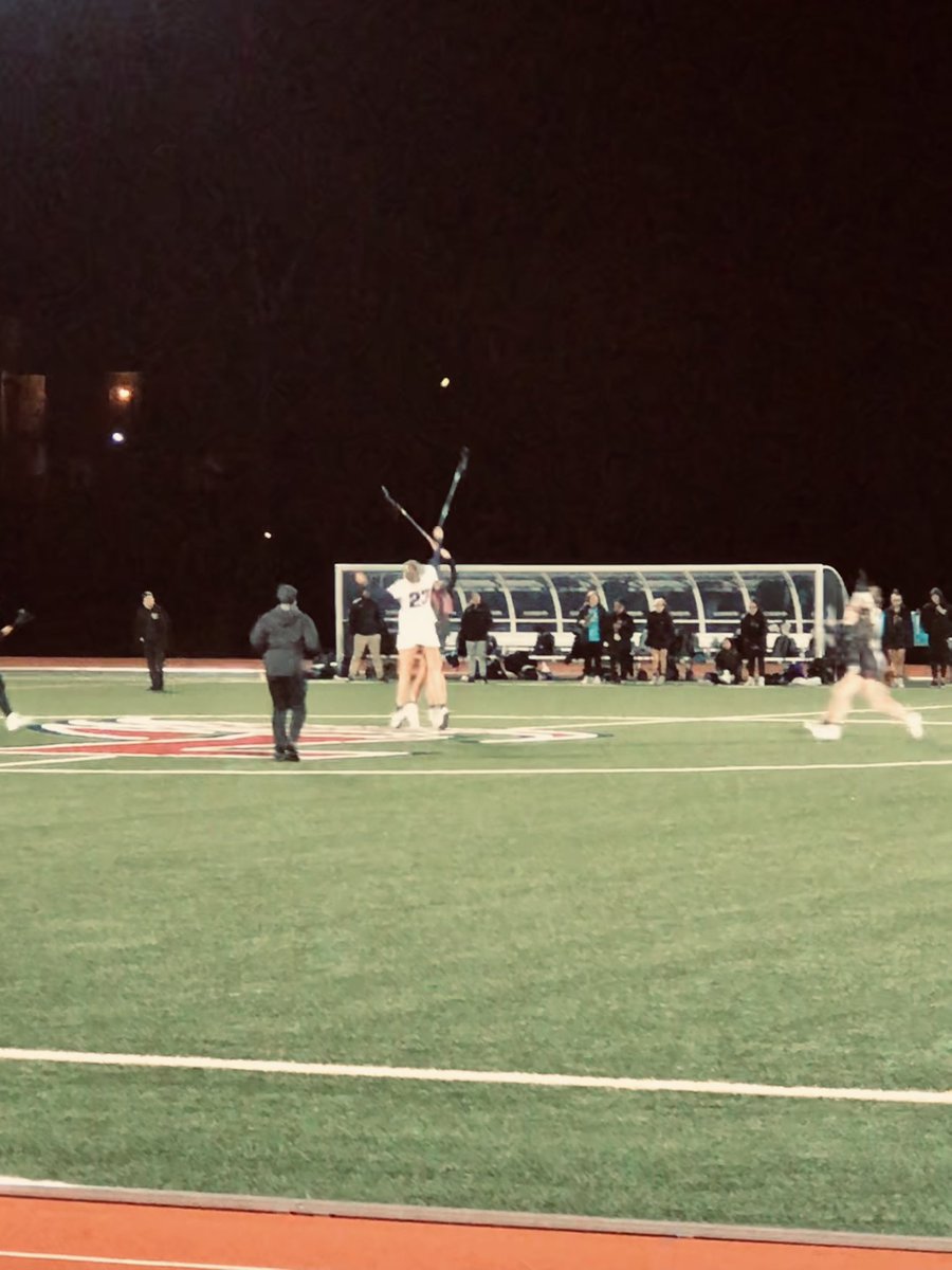 _whitneymarrie's tweet photo. #23 with the draw! #firedup @LeeUWLacrosse https://t.co/tRPjUKJTe2