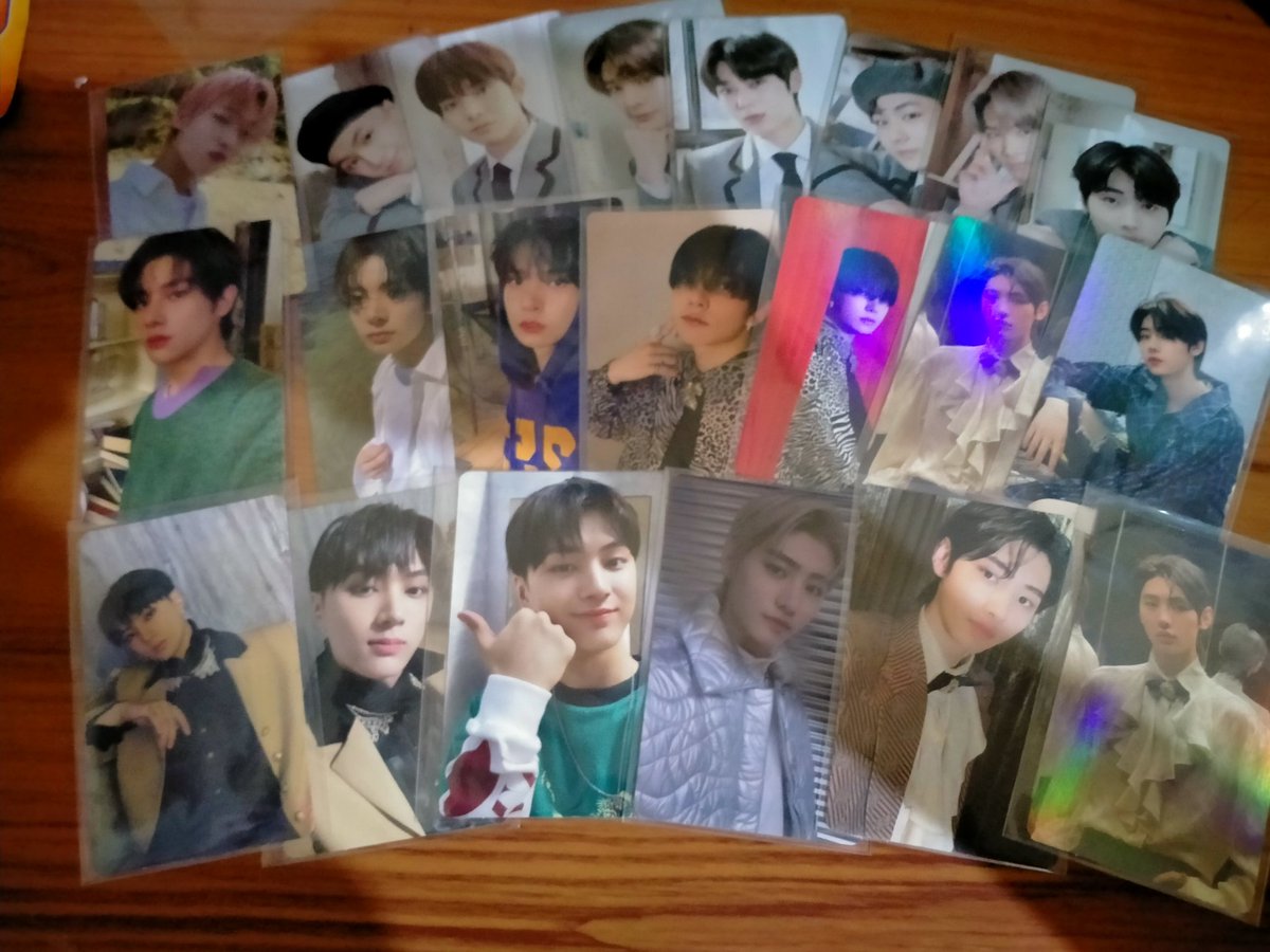 _nrkcart's tweet photo. #kirsten_sells
wts • lfb ph ww — will give 50 pesos to random bumpers if sold !

📓Enhypen Heeseung Jay Jake Sunoo Sunghoon Quitting Sale 

 prio payo, 1 week reservation

— +pf and sf
— sold as set but can look for kahati
— onhand and mint condi
— flexi dop https://t.co/XDdYD6moYB