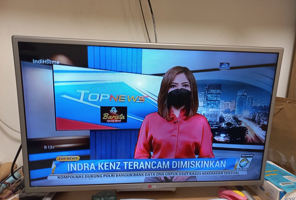 Tea! Lihat guys! dia bklan punya privilege sebagai orang m1skin