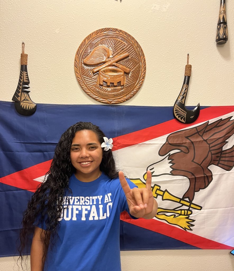 candaceripine's tweet photo. COMMITTED!!! 🤘🏽🤍💙 @UBBullssoftball @mikeruechel @JodyHennigar @MStingraysByers @vaial5 https://t.co/sVhLQmw3bt