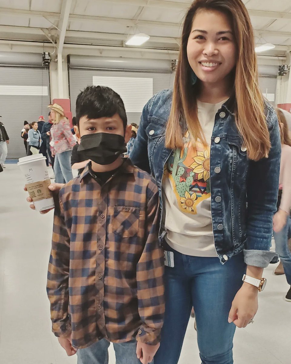 MrsPs_firsties's tweet photo. Happy #GoTexanDay #Hoedown @KreinhopKISD https://t.co/1GcJvbLxXW
