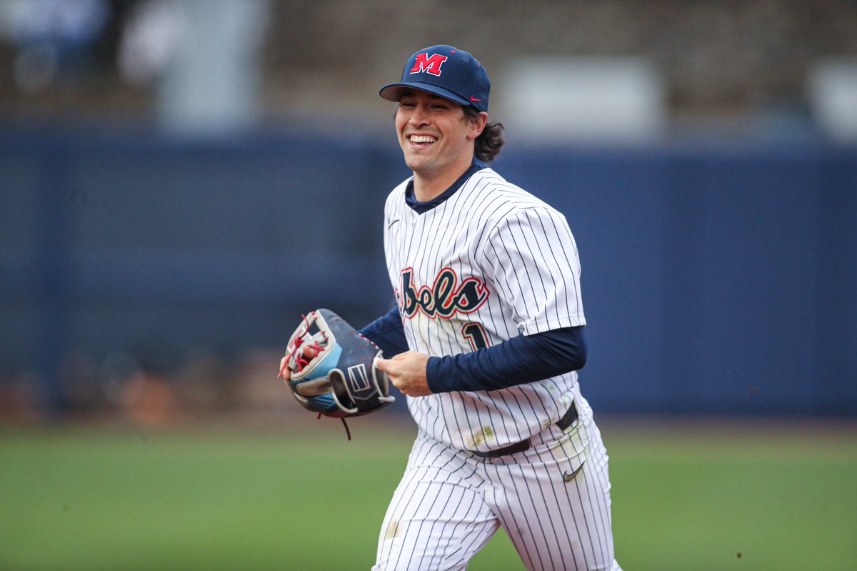 OleMissBSB's tweet photo. All smiles here. https://t.co/qEajoUOJUX
