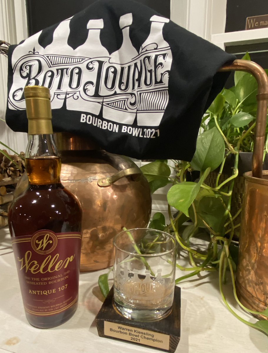 rotocoach's tweet photo. Big shoutout to @RotoLounge for the Bourbon Bowl experience. Took down my league to win some great bourbon &amp; a cool trophy. But the best part of this fantasy football league are the people! Can’t wait to run it back next year! https://t.co/Aw9r7xOx3i