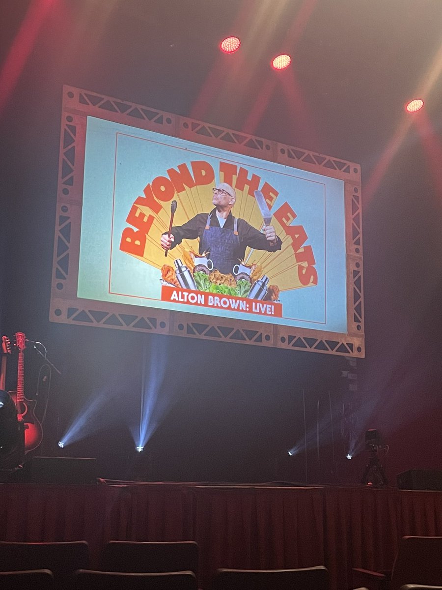 cpanepinto06's tweet photo. So much fun! Absolutely hilarious! Front row seats Q &amp; A with Alton and his wife! Loving it ❤️. Now for the top secret 2nd Act….. #beyondtheeats https://t.co/jX4PsmylYu