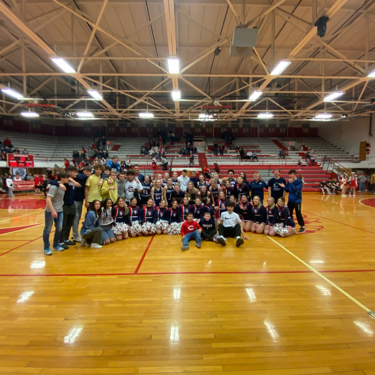 SSidePsychos's tweet photo. “DoNt CoMe On OuR cOuRt” -🤡
Sectional Champs baby
#southsidebestside #psychoszn #thisisourtown https://t.co/NMaAj522UF