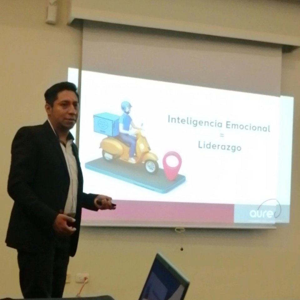 AureaSolutions's tweet photo. El día de hoy la Dra. Diana Pablo y el Mtro. Rogelio Huerta impartieron los Cursos “Gestión Táctica, Operativa y Estratégica” y “Gestión de crisis y resolución de conflictos”, para gerentes y directores de una de nuestras más importantes empresas-clientes. 
#Empresas #Cursos https://t.co/asdaVOLH2Z