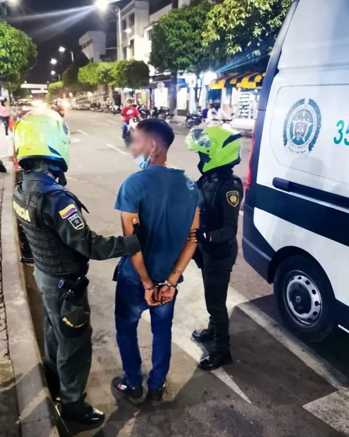 ElRegionall's tweet photo. Policía logra individualizar y ubicar en Barrancabermeja al presunto responsable del homicidio de la adolescente Nickol Valentina. #TodosContraElHomicidio https://t.co/icZB8sfL6M