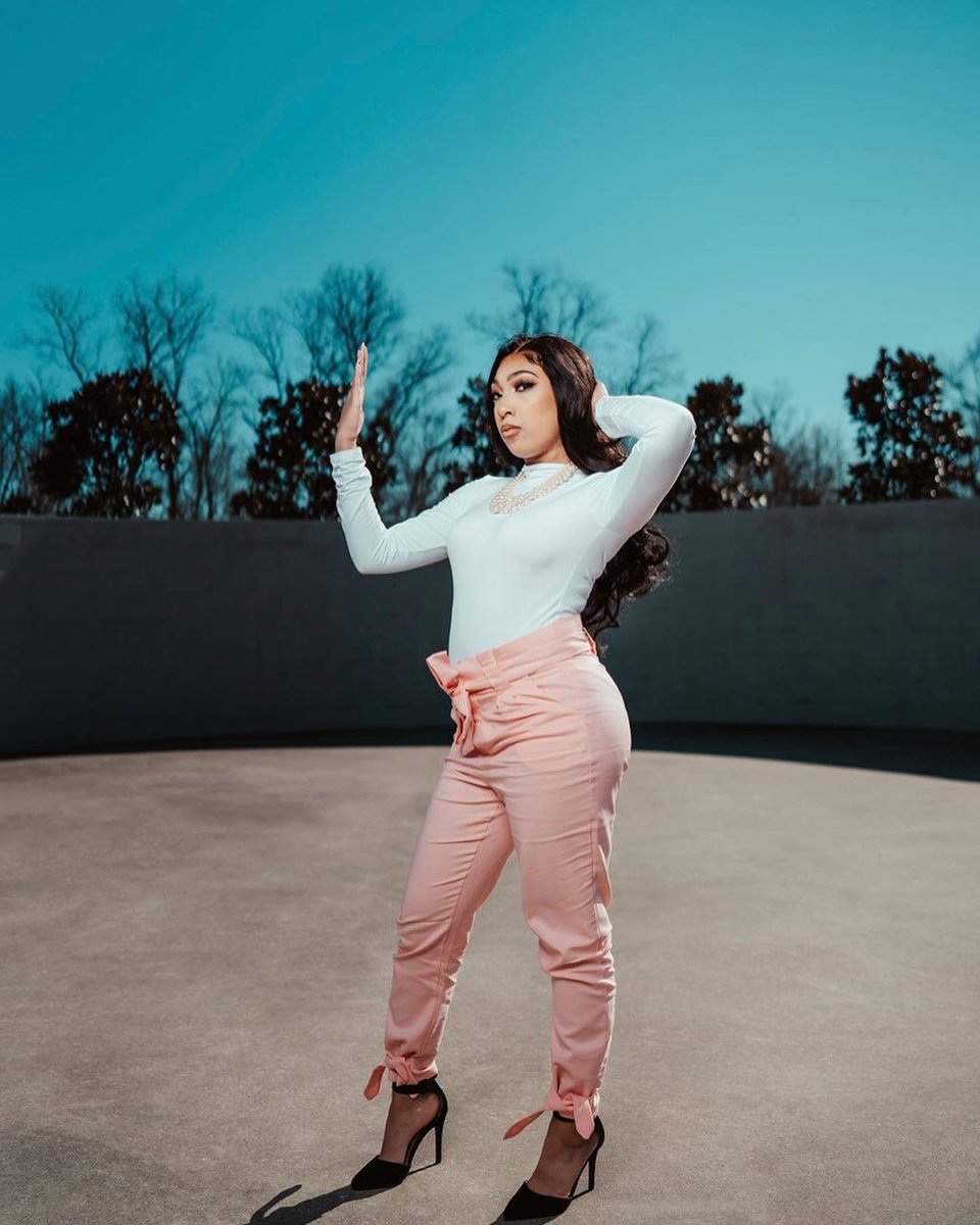 __haley7820__'s tweet photo. “Nobility is a status that many try to achieve but fail because they lack the Phiner qualities of an Alpha woman”
- Noble Ivy💚💓 https://t.co/J1QHiaDjoX