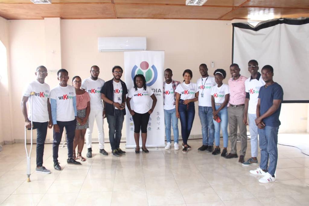 HandgodAbraham's tweet photo. Atelier d'initiation à Wikimedia Commons et Wikipedia, ce lundi 21 fév à la Bibliothèque Municipale de Petit-Goâve.
Plus qu'1 dizaine de jeunes sont prêts à participer à Wikinaval et aux concours internationaux.
#wikinavalayiti
#WikimediaHaiti https://t.co/4vOcHa6trz