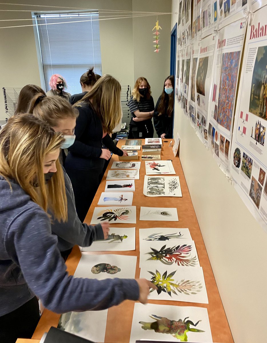 mrscring's tweet photo. We really enjoyed having local artist June Glasson visit art classes at MHS this week! Thankful to have such great talent and support in our community. @mhsblazers https://t.co/5GxjjKPmJg