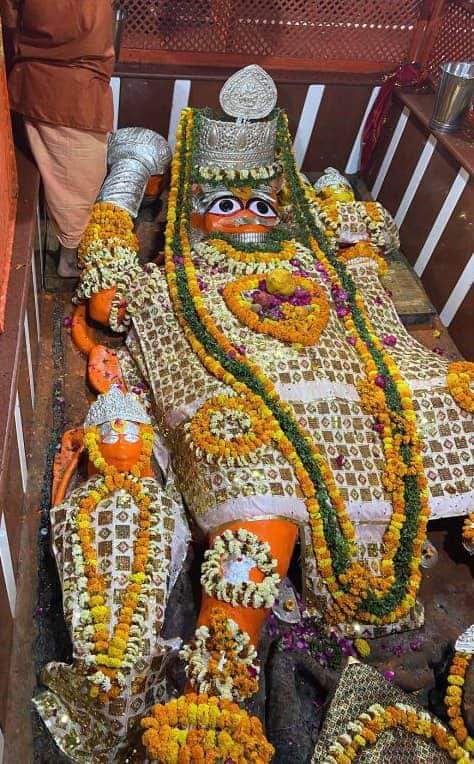 Anirudh02907859's tweet photo. ट्विटर पर उपस्थित बजरंगबली के सभी भक्तों को सुबह की राम राम 🙏🌹🙏
https://t.co/YLaZwPvGtP https://t.co/i6yE7U6mQw