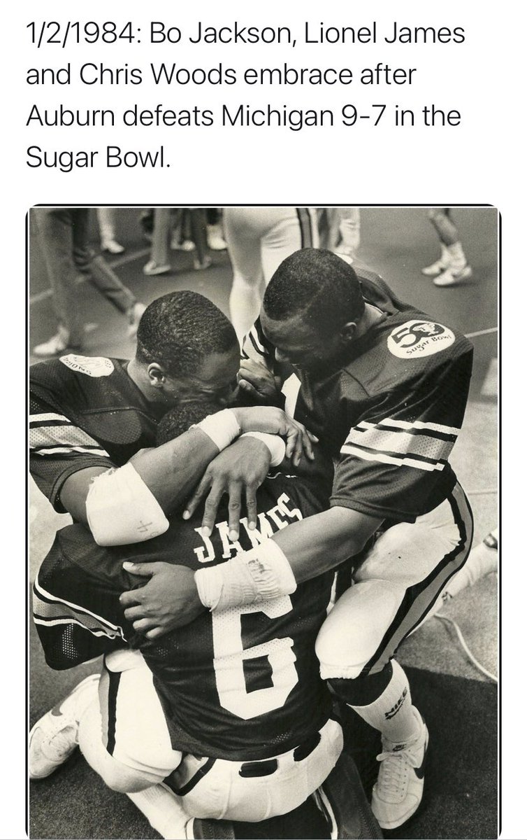 shaysha_dil's tweet photo. It was always a joy to watch these AU men play. Part of the very foundation of modern AU football. #RIPLittleTrain https://t.co/0DCykJ3ibA