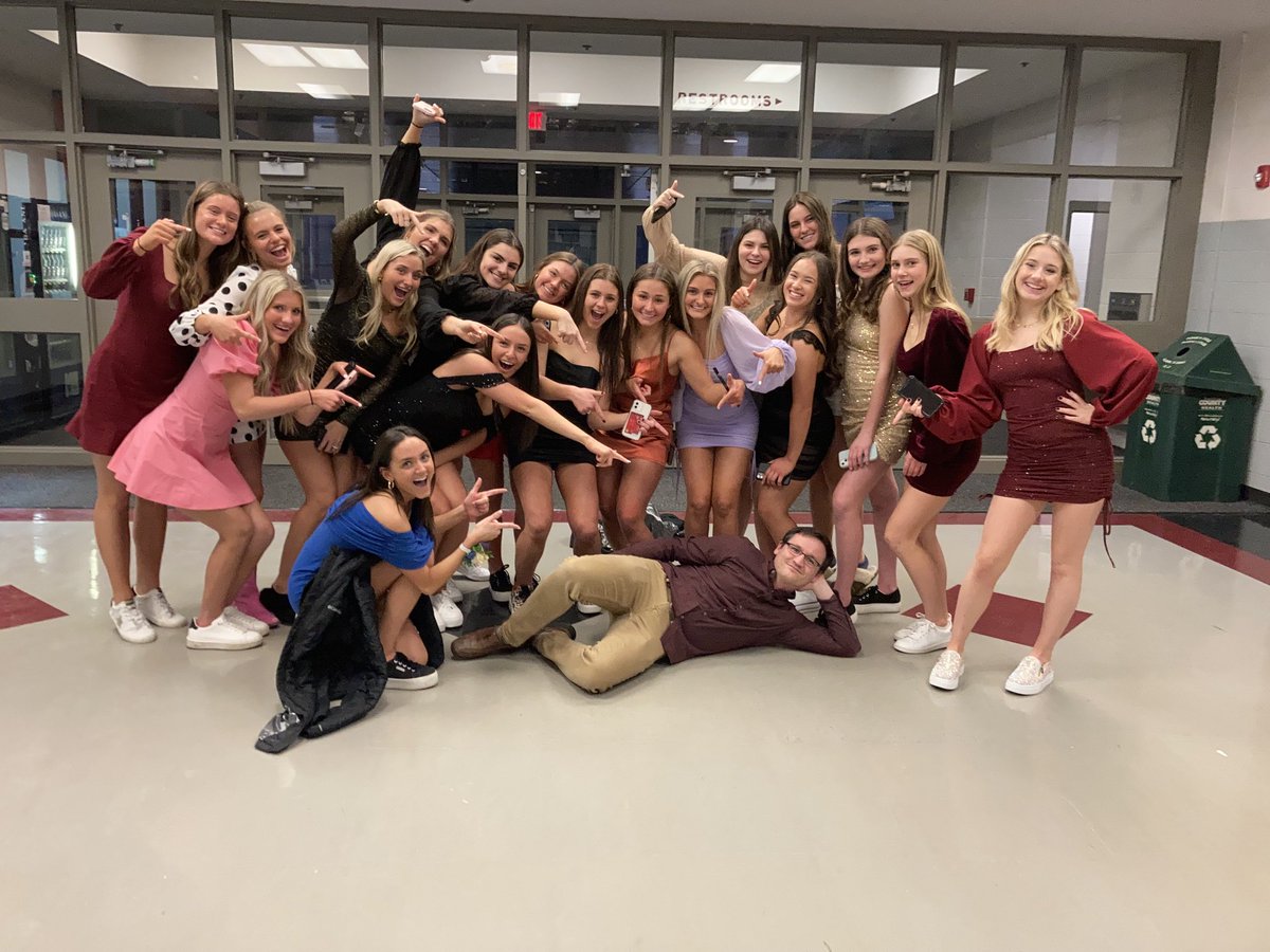 Thanks to Mr Cassilly, Ms Nilhas, and all our STUCO reps for putting on our Winter Dance this evening.
⁦<a href="/SUMMITSTUCO/">RSHS Student Council</a>⁩