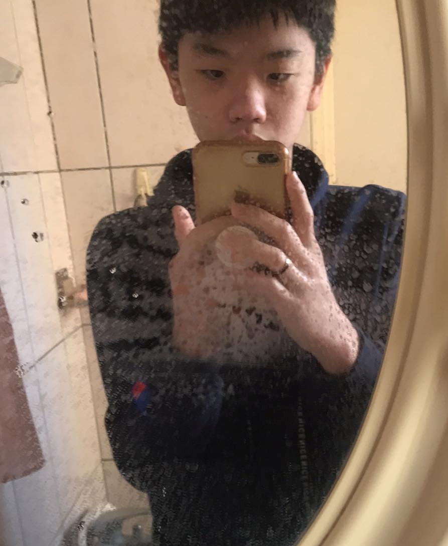 異男襪on X: 國中弟弟的嫩腳也要來賣囉t.coO4DkX3Ng9K  X