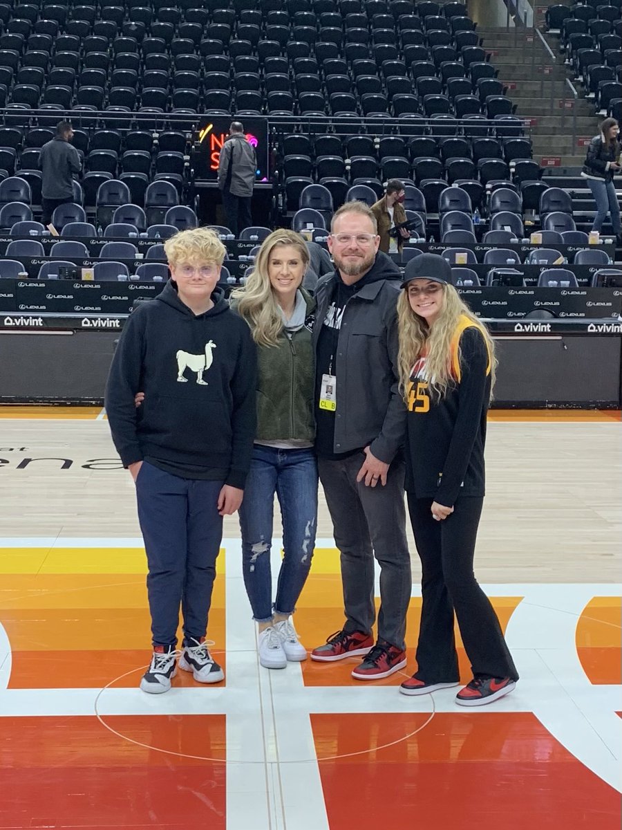 BartSharp_'s tweet photo. Tonight marked the end of my journey with the Utah Jazz. So many wonderful people I’ve been able to work with and learn from. Looking forward to spending more time with this crew below (plus my oldest who left early because she has to work early) 👊 https://t.co/jDdiEKeamX
